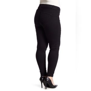 NWT$78 DEMOCRACY Absolution black Jegging jean 24W